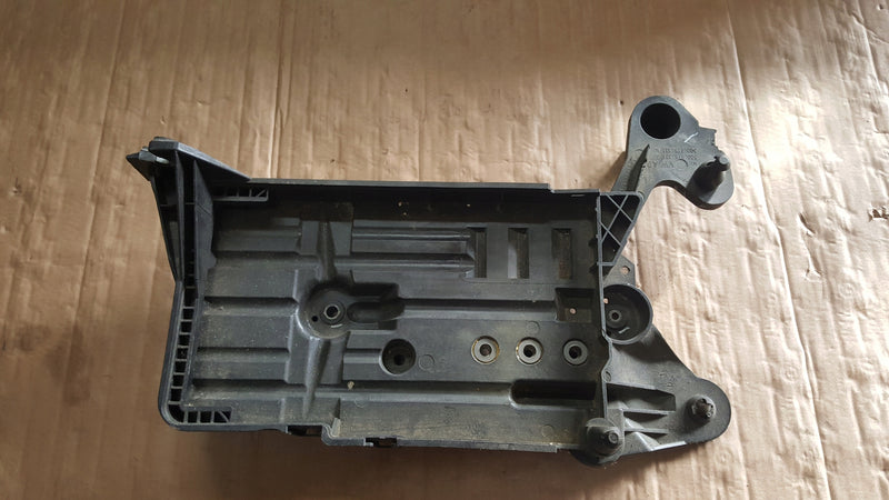Podstawa akumulatora Volkswagen OE 5Q0915331K