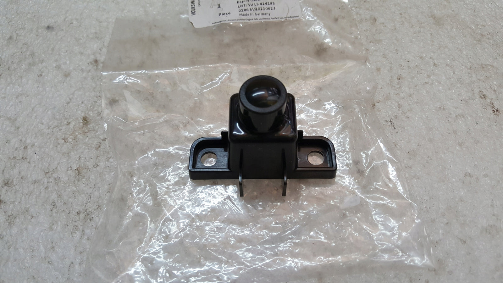 NOWA ORYGINALNA zaślepka kamery AUDI RS4 RS5 8W0853593