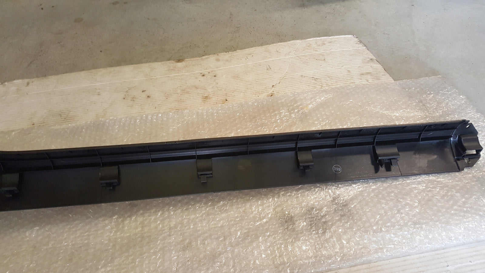 Listwa progowa PR wew. AUDI A5 cabrio 8F0853906A