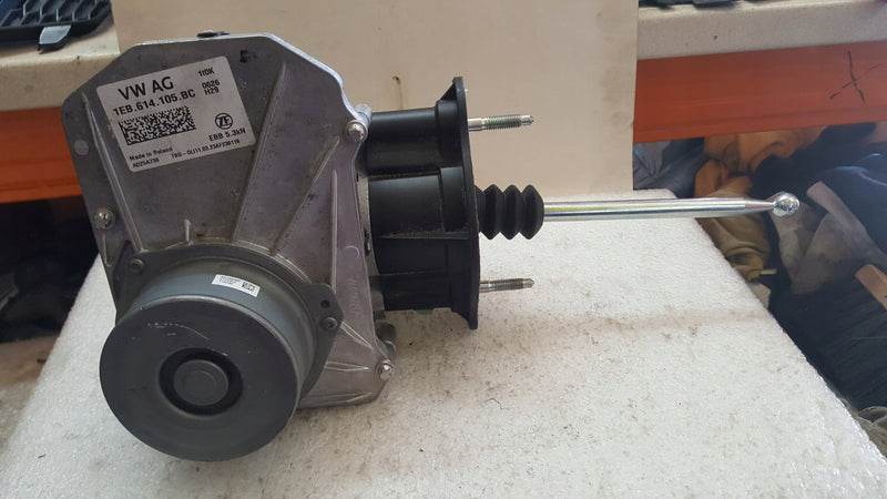 Pompa hamulcowa serwo VW SKODA SEAT AUDI 1EB614105BC demontaż