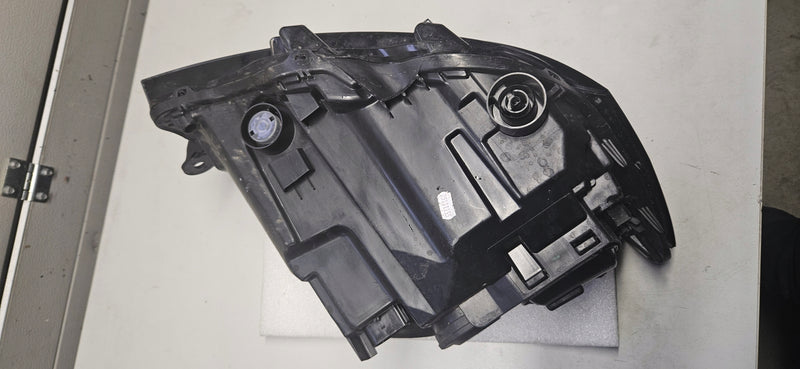 Lewy reflektor T 6.1 Multivan 7L1941005B 2022r