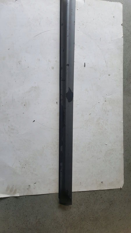 Listwa drzwi przednich prawa Audi A6 ALLROAD 4F0853960B