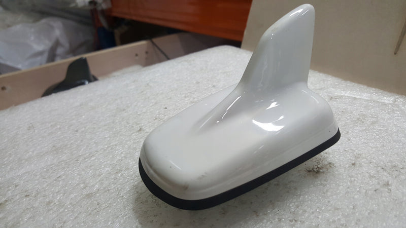 Antena dachowa VW TOUAREG AUDI A6 A7 A8 RS6 RS7 RSQ8 4N0035503AF demontaż