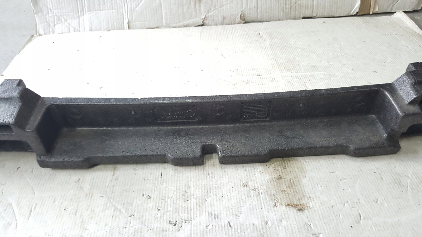 Absorber zderzaka przód VW CADDY 2K7807248A