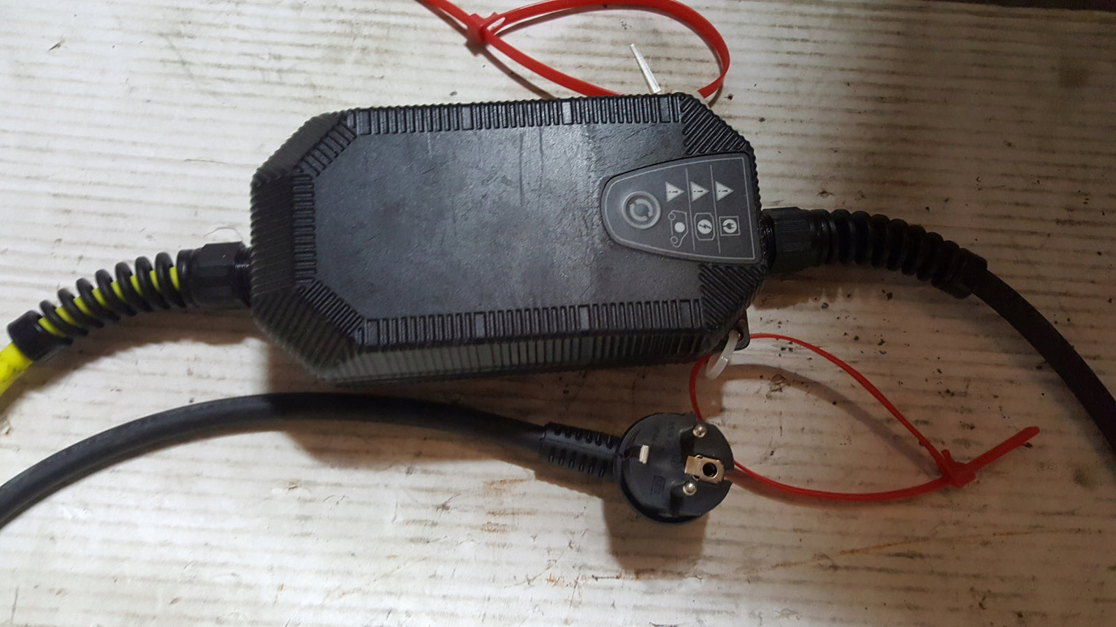 Ładowarka przewód VW AUDI 12E971675AN oryginał