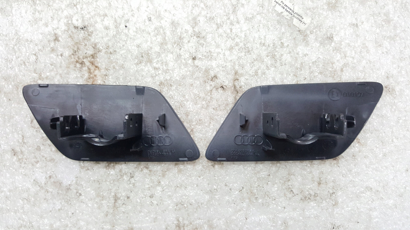 Zaślepki spryskiwaczy L+P AUDI Q5 80A807753G 80A807754G NOWE ORYGINAŁ