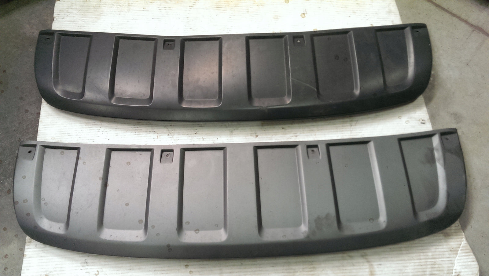 Dokładka spoiler zderzaka przód AUDI Q7 4L0807733B