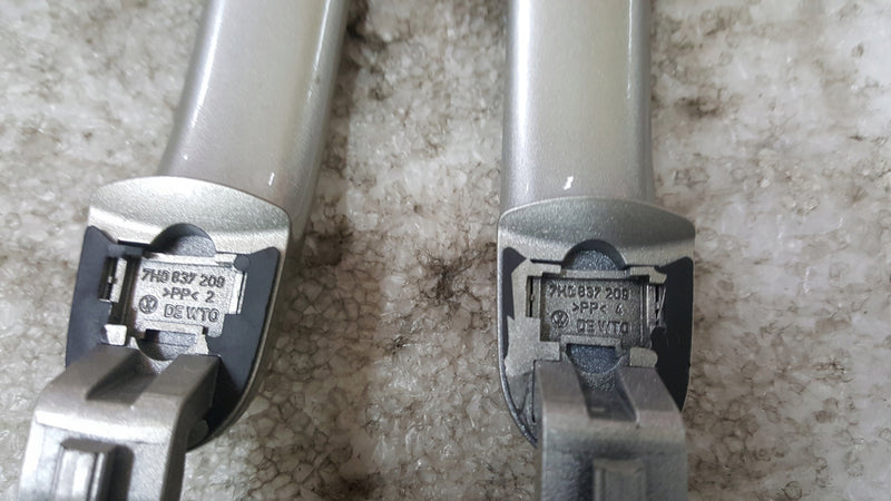Klamka zewnętrzna lewa VW T5 7H0837209 demontaż