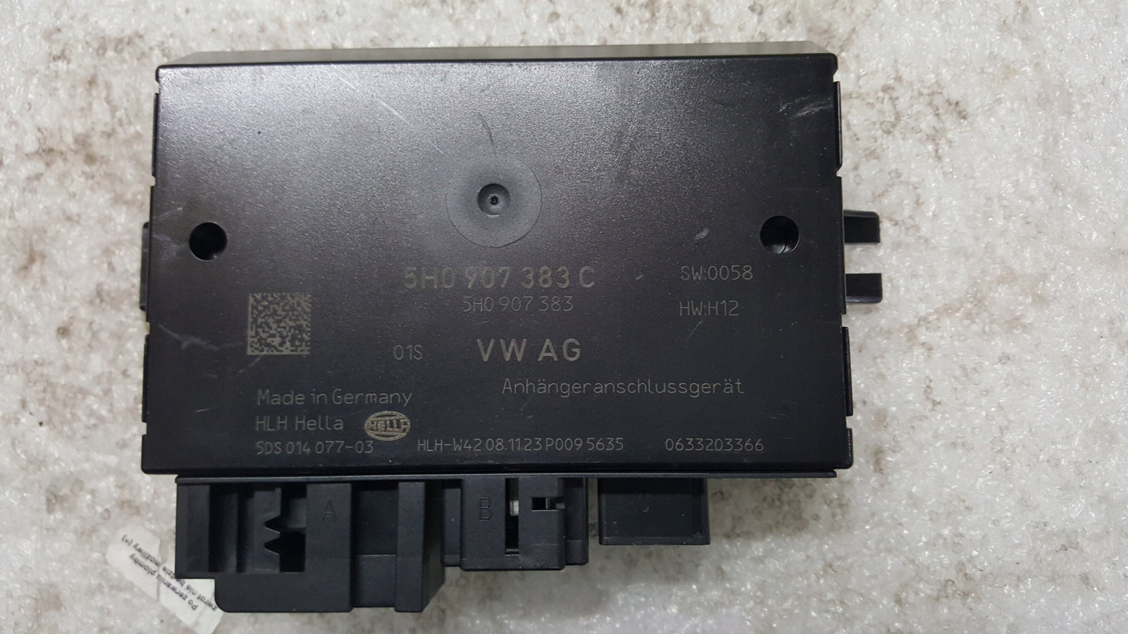 Moduł sterownik haka VW AUDI SEAT SKODA 5H0907383C demontaż