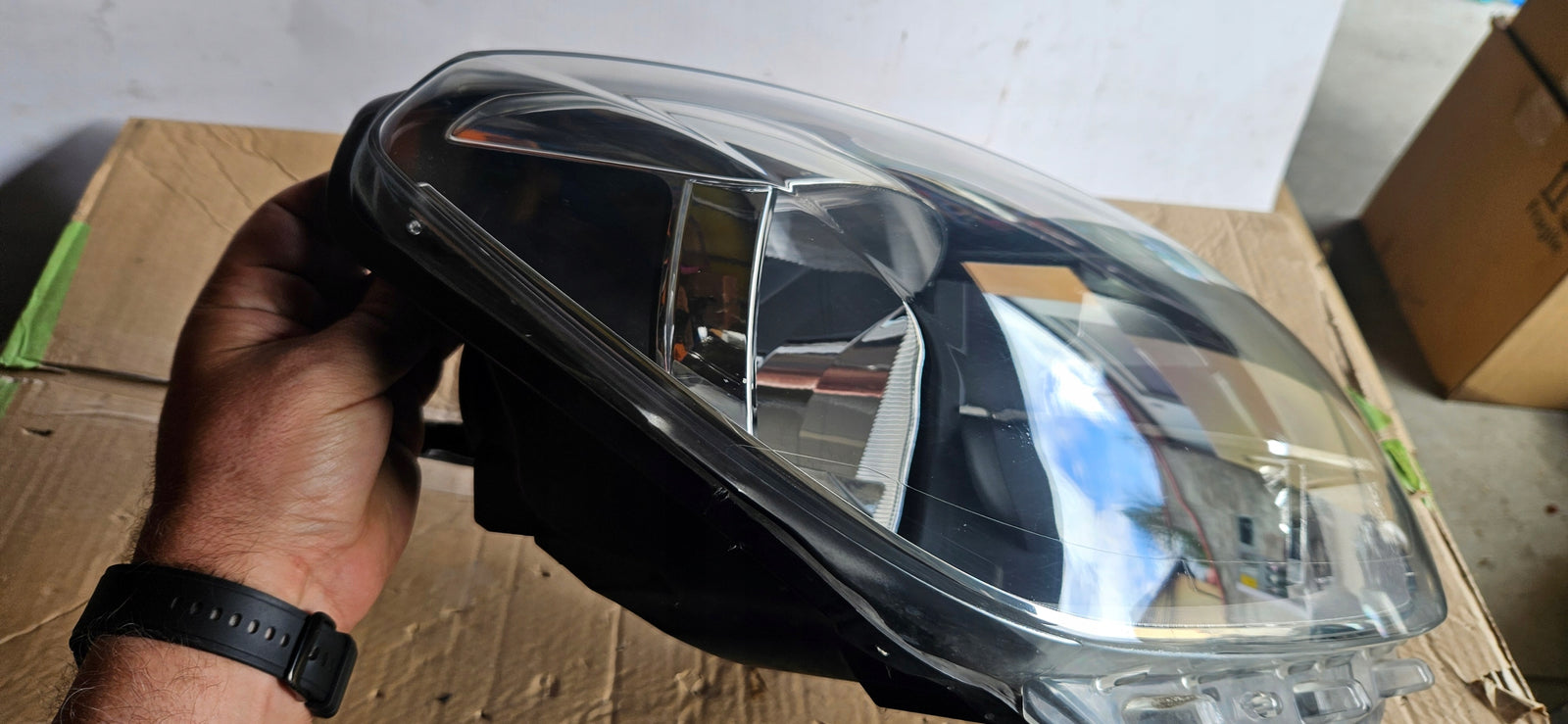 1S1941016N IDEAŁ pr reflektor VW UP 2013r oryginał Vw