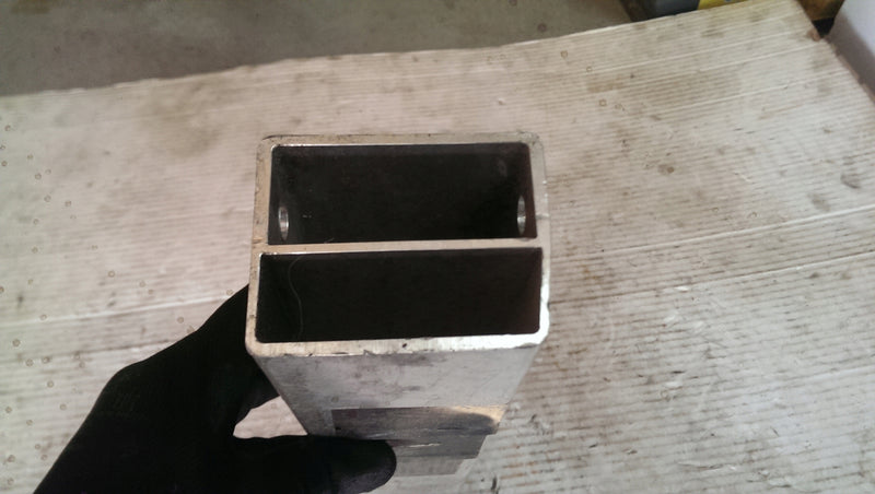 Strefa zgniotu belka lewy tył AUDI Q5 8R0807331B