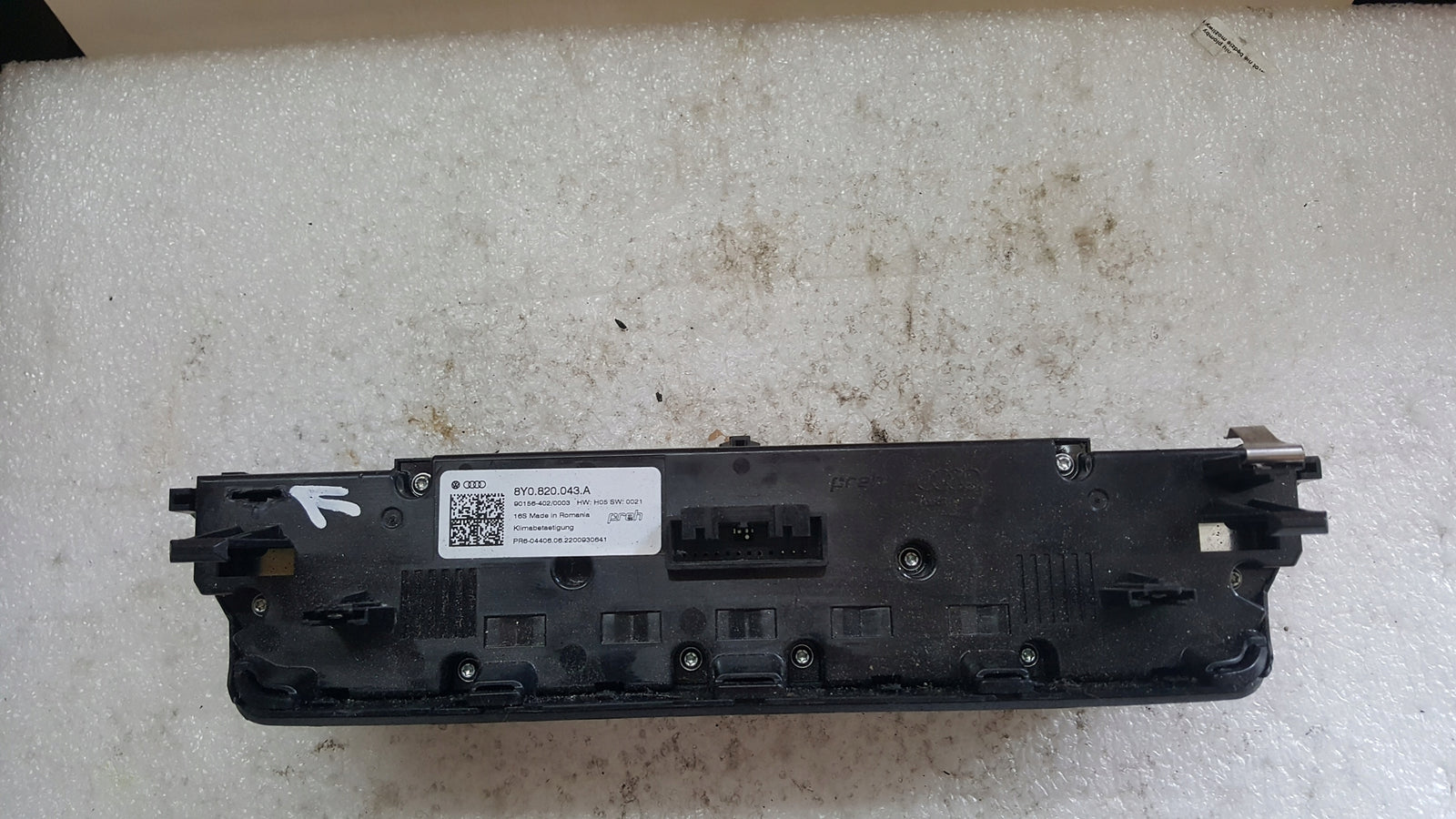 Panel klimatyzacji AUDI A3 8Y0820043A demontaż