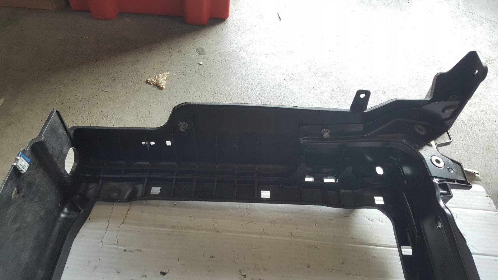 NOWE ORYGINALNE wzmocnienie czołowe pas przód SKODA SCALA KAMIQ 654805588D