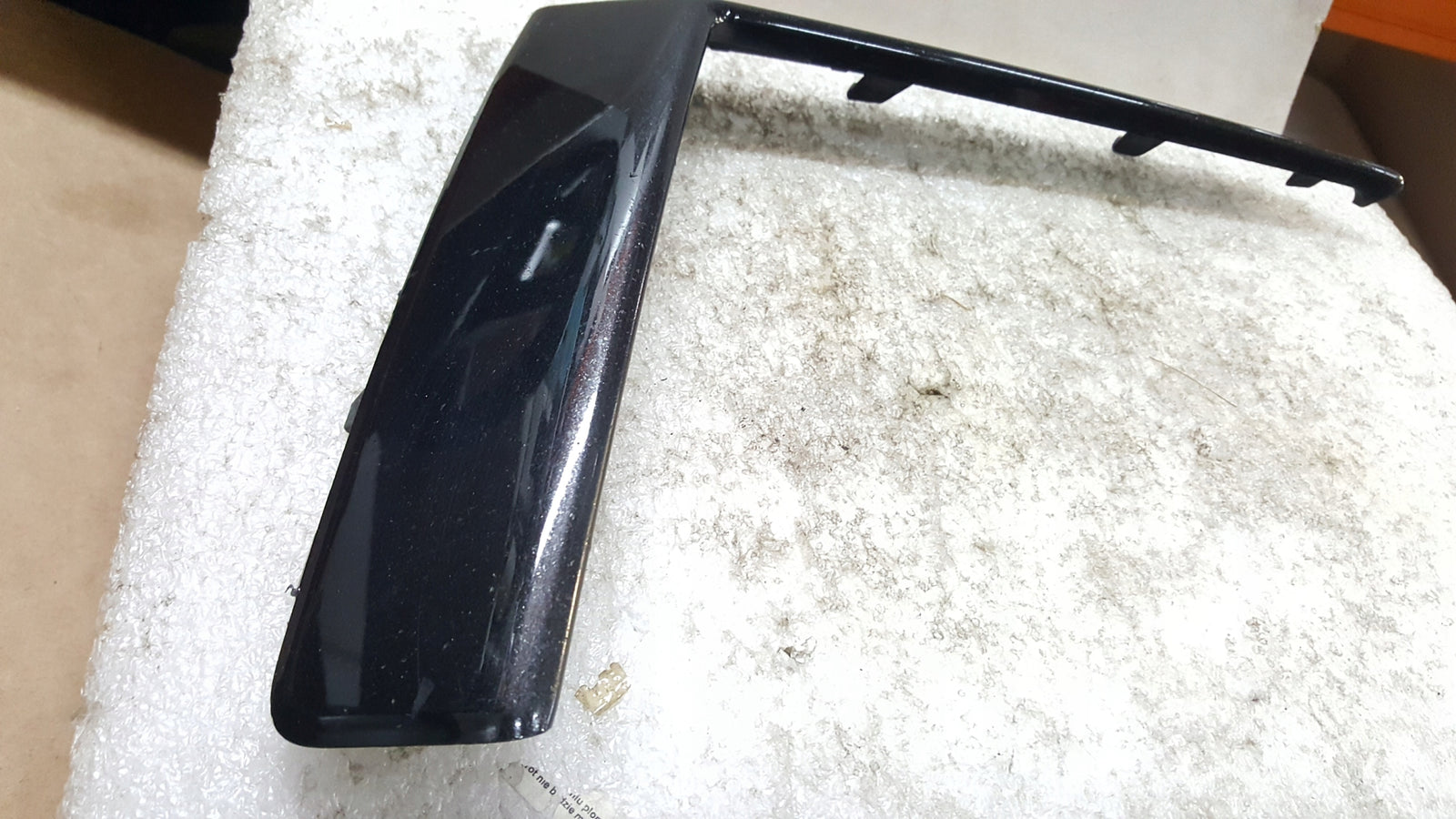 SKODA OCTAVIA IV LISTWA ZDERZAKA PRAWA PRZÓD 5E3807834B