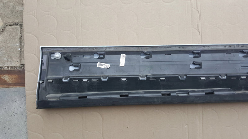 Listwa drzwi lewy przód AUDI Q5 80A853959A demontaż