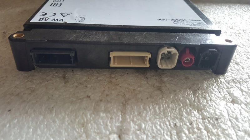Sterownik moduł SOS-- AUDI A4 (B9) A5 RS4 RS5 4KE035282C demontaż