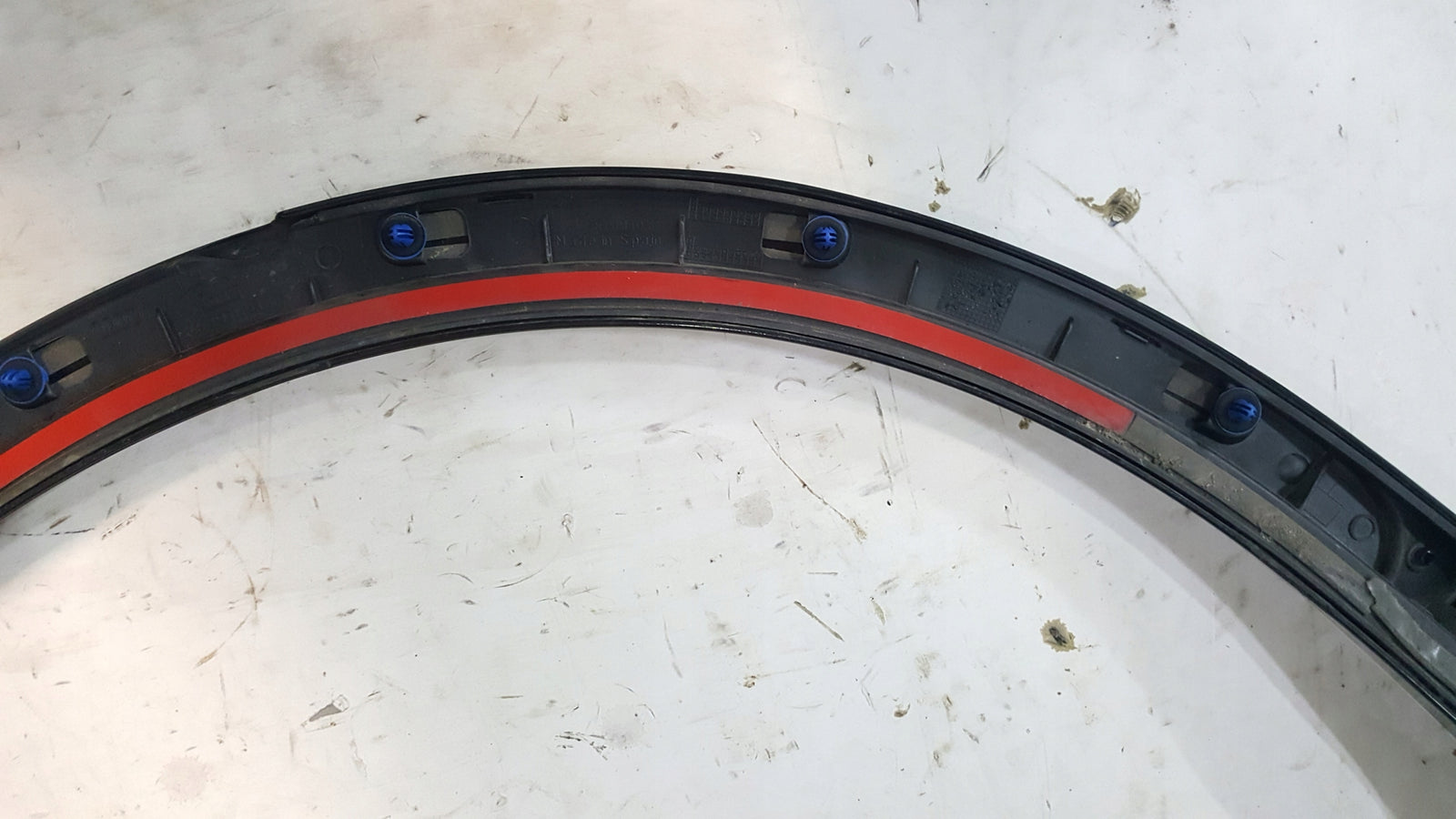 Listwa błotnika lewy tył AUDI Q3 8U0853817B