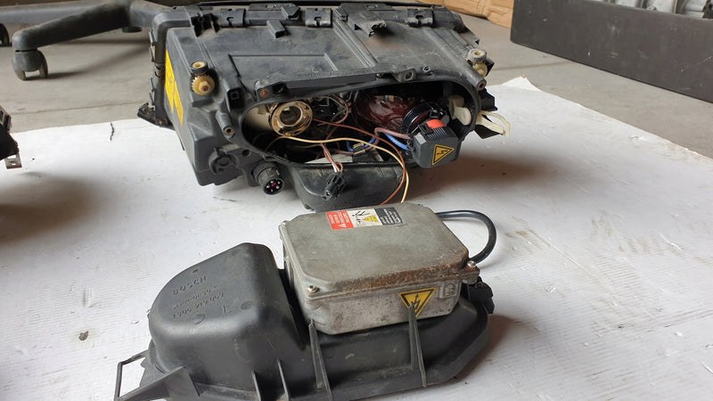 2x xenon Audi S8 A8 4D0941003P 4D0941030H demontaż