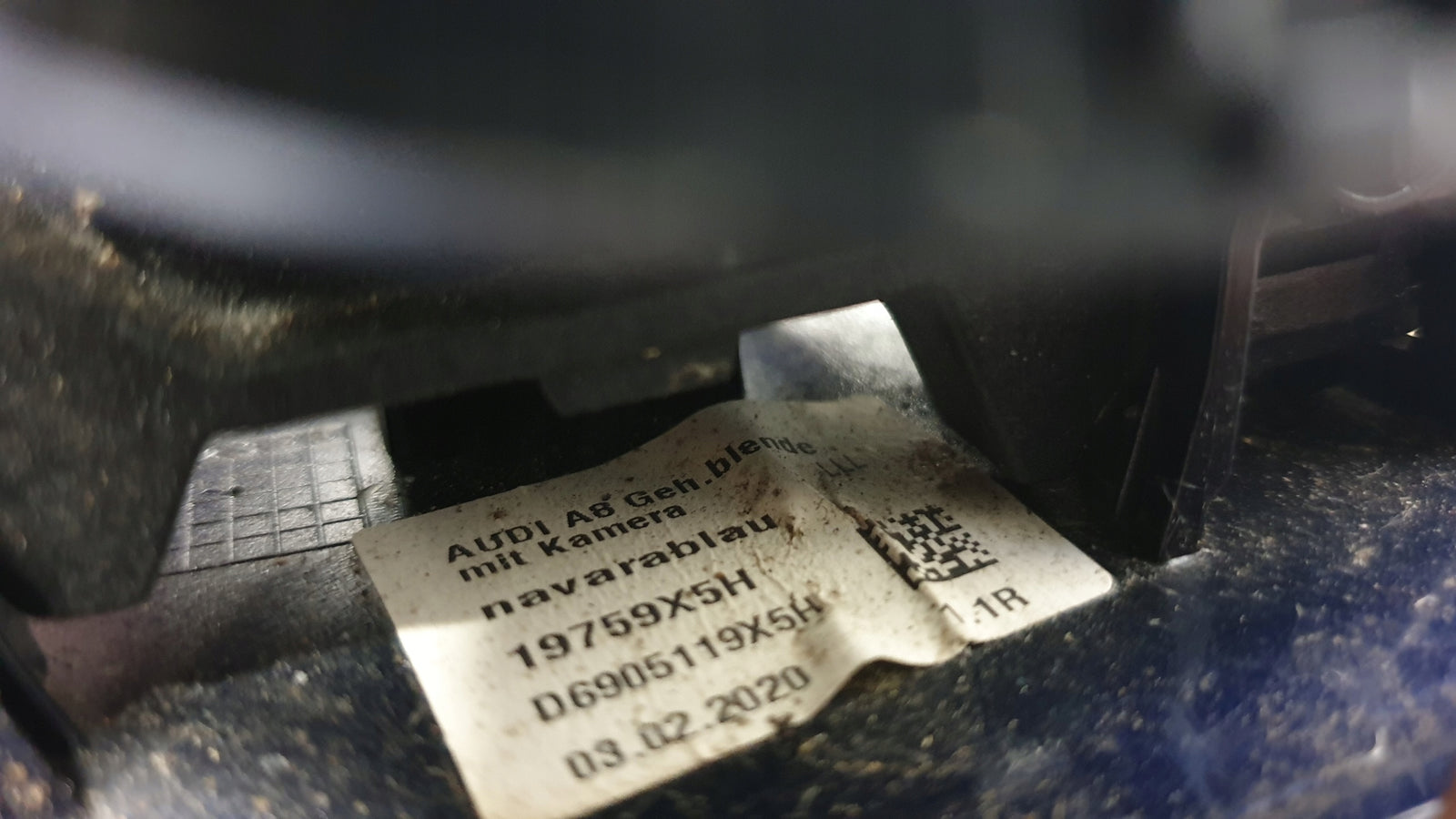 Lusterko zewnętrzne LE AUDI A8 4N1857527B 409J