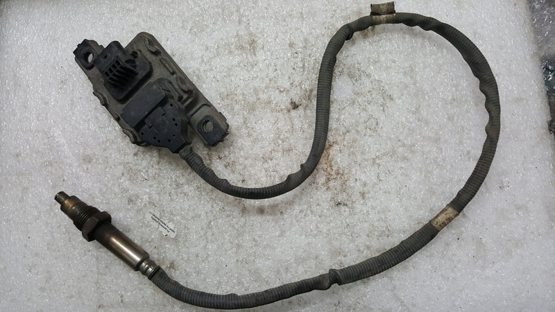 Sonda lambda czujnik NOX VW AUDI 04L907805AJ demontaż