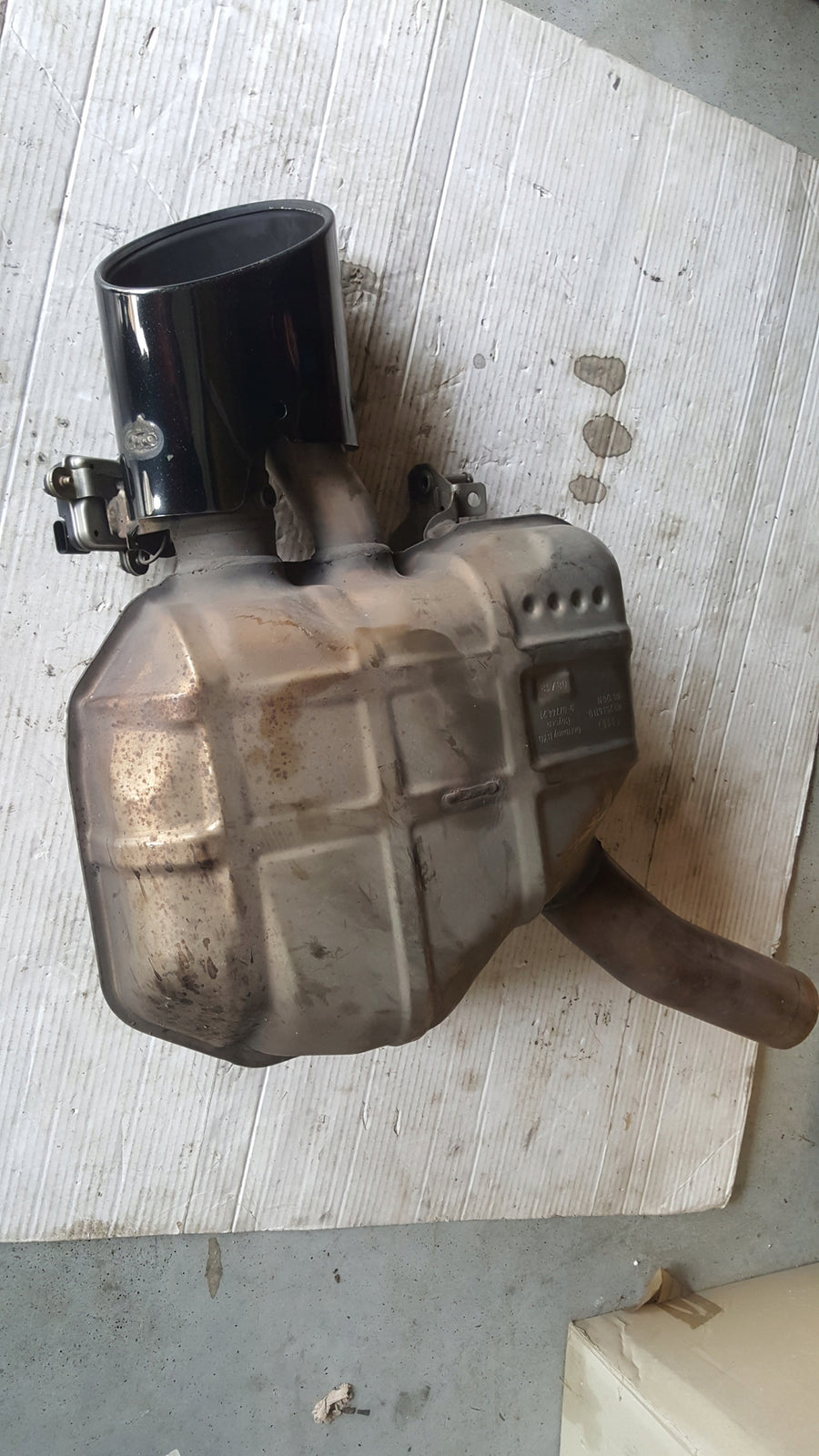 TŁUMIK KOŃCOWY ACTIVE AUDI RS4 RS5 8W0253611Q