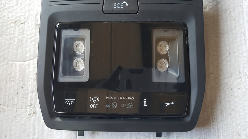 Lampka podsufitki kabinowa SKODA OCTAVIA IV 5E3959561H demontaż