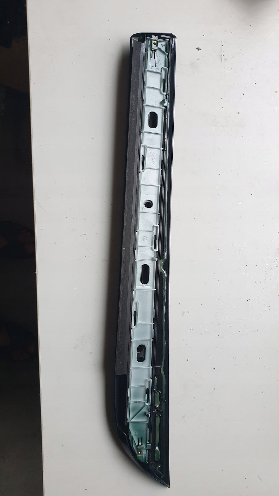 Listwa drzwi prawy tył AUDI S6 RS6 4F0 2004-11r