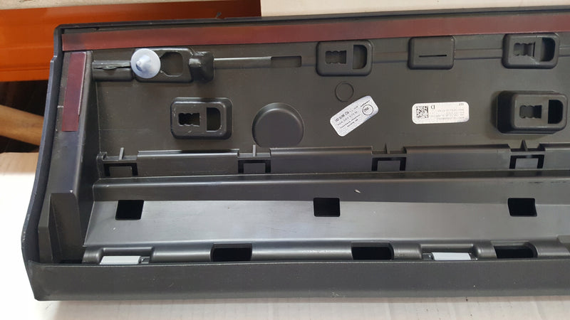 Listwa drzwi prawy tył AUDI Q5 S-LINE 80A853970B demontaż