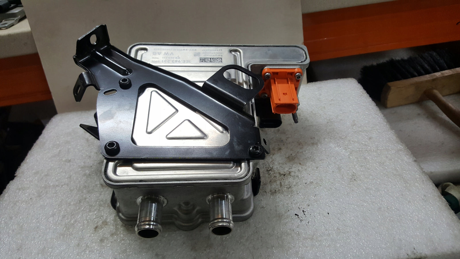 Wymiennik ciepła VW AUDI SEAT SKODA 1EE963231 1EE963221A demontaż