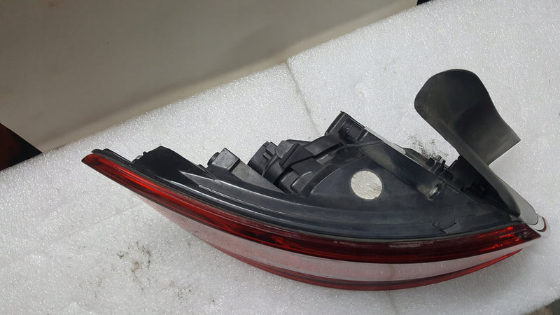 Lewa tylna lampa AUDI A3 SPORTBACK LIFT 8V4945069 demontaż