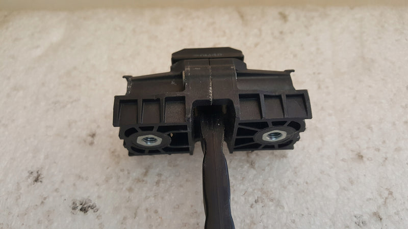 Ogranicznik drzwi przód VW TIAGO POLO 2G4837249A demontaż
