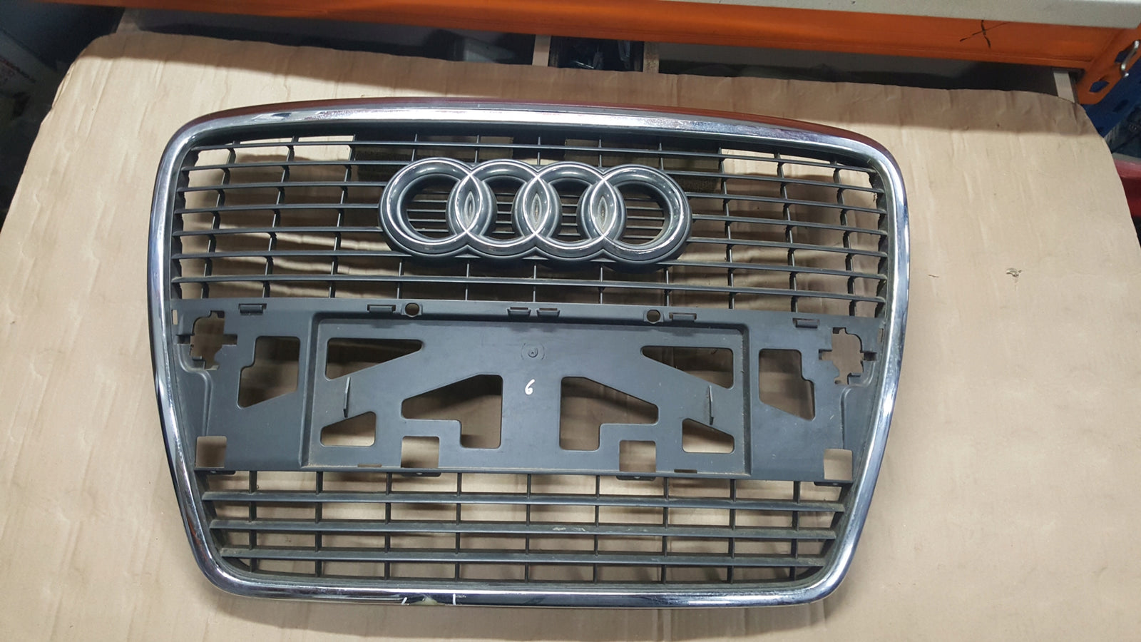 GRILL ATRAPA AUDI A6 C6 4F0853651