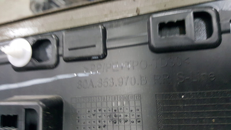 Listwa drzwi prawy tył AUDI Q5 S-LINE 80A853970B demontaż