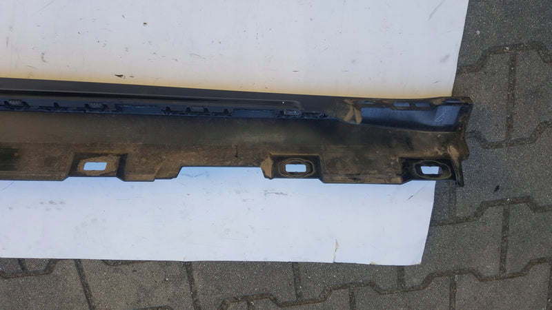 Listwa progowa lewa AUDI A5 8W6853859E demontaż