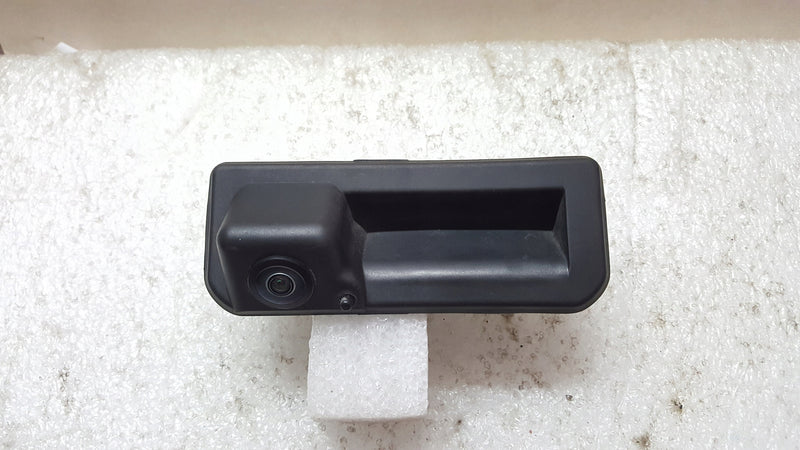 Kamera cofania VW TOUAREG AUDI A6(C8) RS6 Q8 RSQ8 Q7 760827566 demontaż