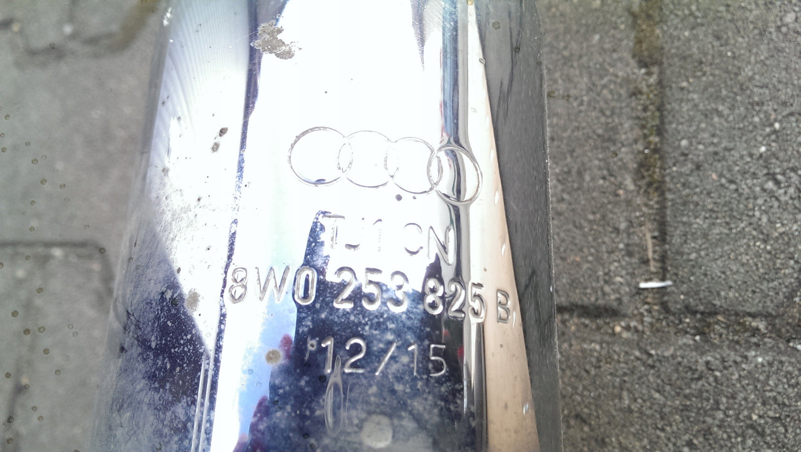 tłumik Audi A4 8W0253411 demontaż 8W5253612A