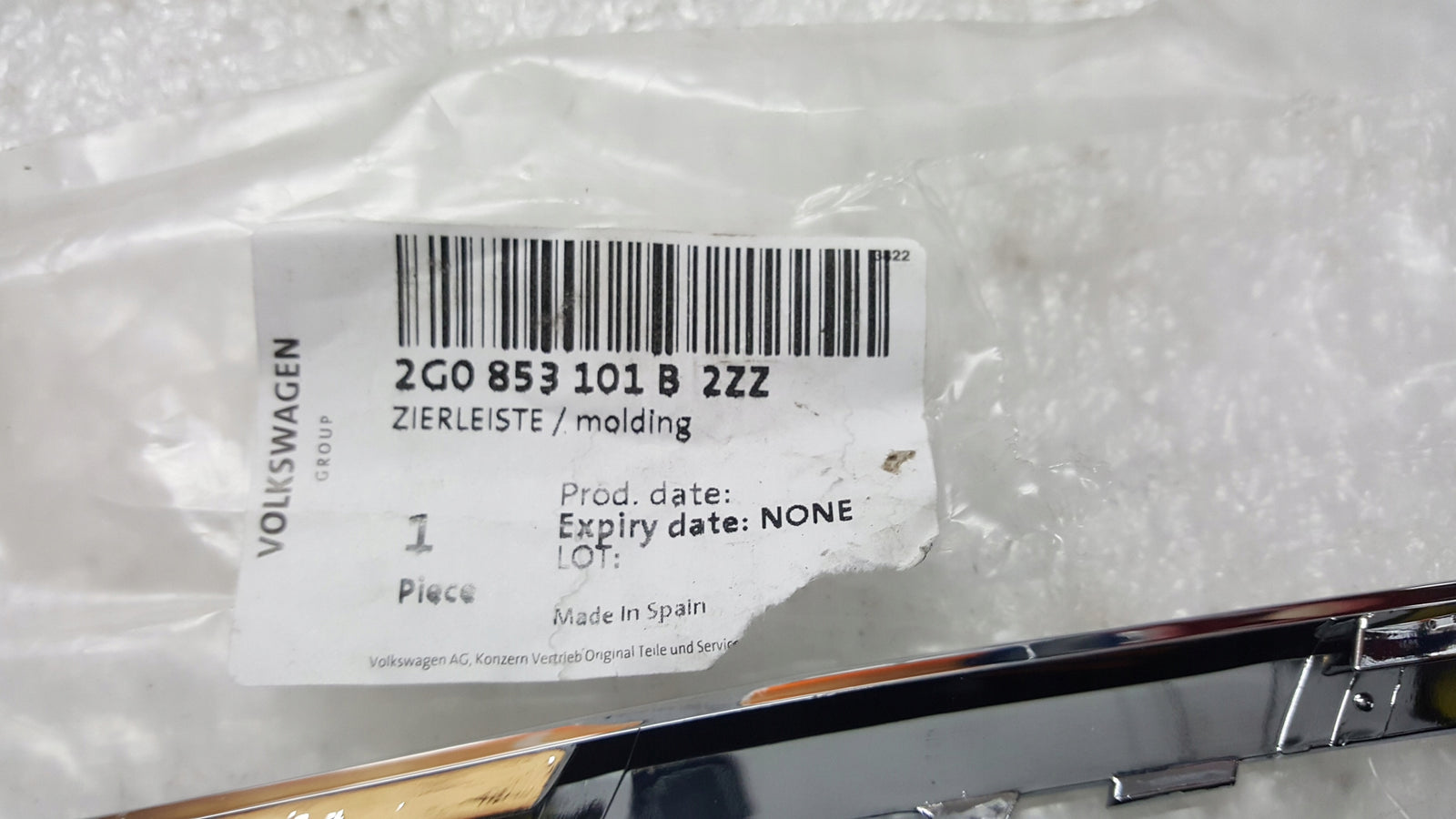 Listwy chromowe P+L przód VW POLO 2G0853101A/101B