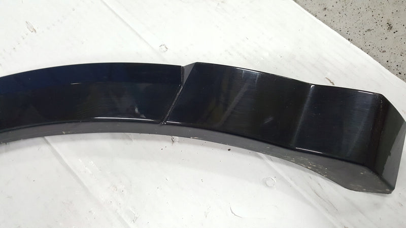 Listwa błotnika prawy tył AUDI Q2 81A853818A