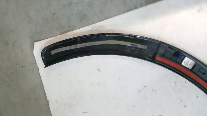 Listwa błotnika lewy tył AUDI Q3 8U0853817B