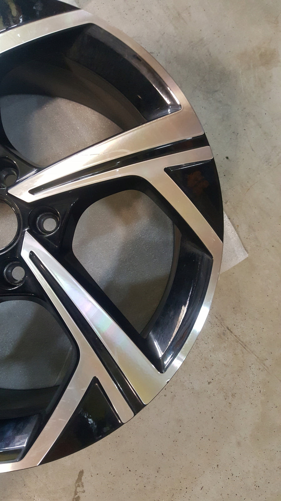 FELGA ALU VW T-ROC 5X112 18 7 J ET 45 2GA601025AP