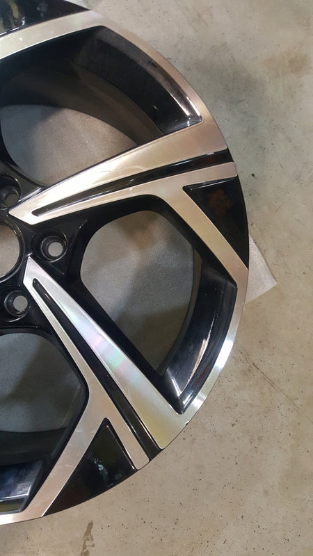 FELGA ALU VW T-ROC 5X112 18 7 J ET 45 2GA601025AP