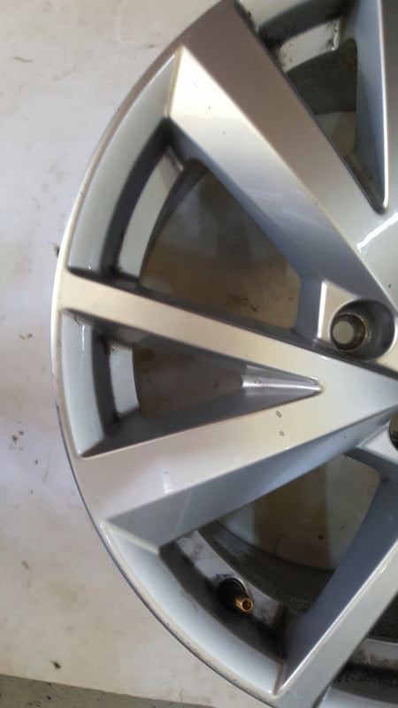 AUDI Q2 SQ2 81A FELGA 81A601025 C 7JX17 ET45