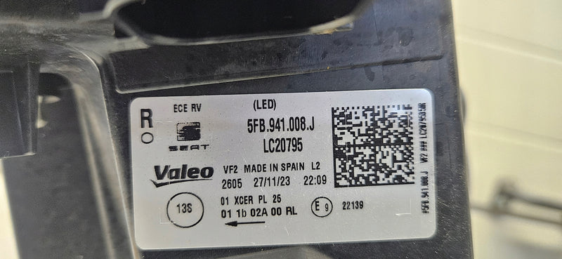 Pr FULL LED Seat Leon 4 5FB941008J 2023r ldeał wraz z platformą mocującą