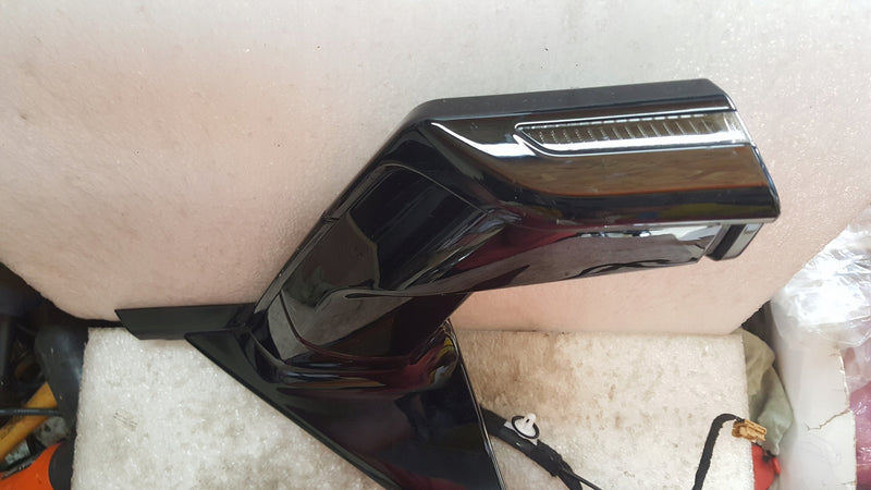 Lusterko prawe kamera AUDI E-TRON 4KE857410C