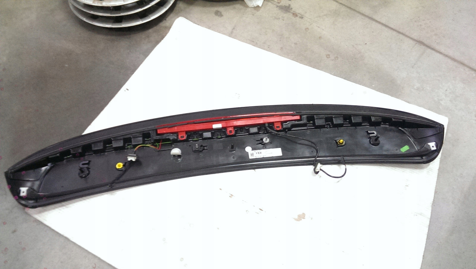 Spoiler lotka AUDI A6 C7 kombi 4G9827933E DEMONTAŻ