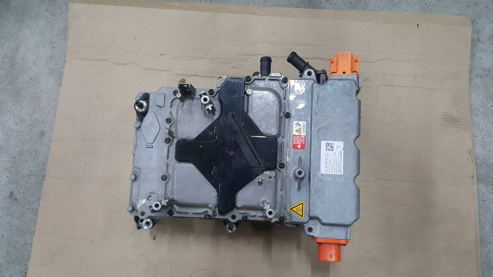 PRZETWORNICA NAPIĘCIA KONWERTER 9J1959663BL AUDI E-TRON PORSCHE TAYCAN