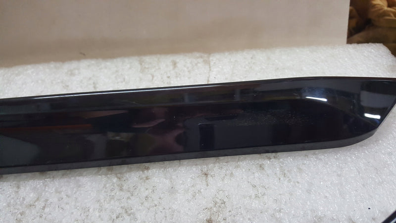 Listwa klapy bagażnika lewy prawy tył CUPRA SEAT LEON 5FE854871D 5FE854872D