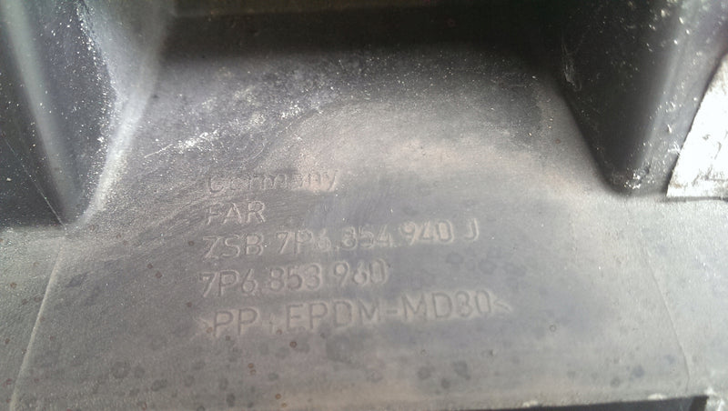 Listwa drzwi PR przód VW TOUAREG R-LINE 7P6854940J