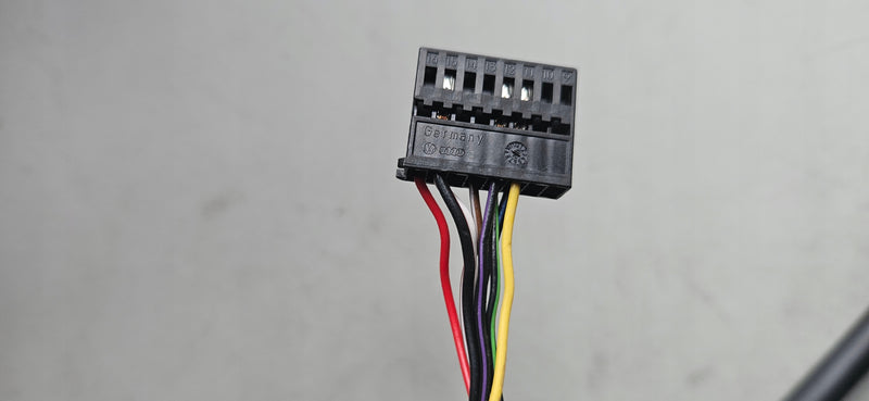 Le Lusterko zewnętrzne AUDI A4 B9 8W1857409N 8 pin IDEAŁ