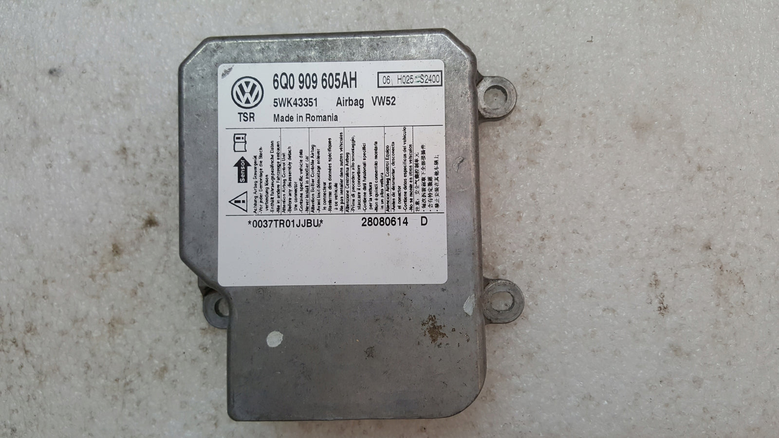 d06c4e6660efdf199cc1c34ba3a200d1